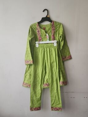 Lime Green Embroidered Long Sleeve Women's Dress Set. New Without Tag.
